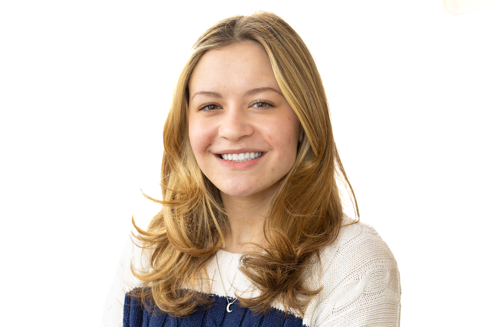 Social Work major Abby Butler quickly found her place in the Emergency Department of Unity Hospital in Rochester during her recent Field Period. "Social workers are like the glue between the doctors and the nurses," she said. "If they have a question, we answer it."